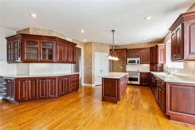 9669 Cailler Dr, Lenexa, KS 66220 - photo 7