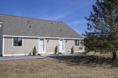 16 Pendleton Ln, Londonderry, NH 03053 - photo 3