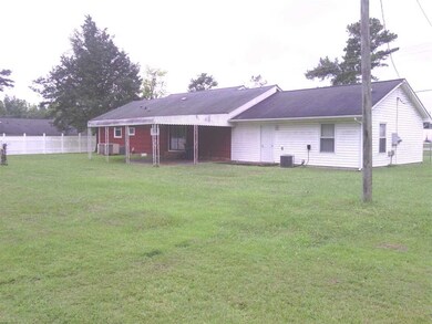 1010 Onsville Dr, Jacksonville, NC 28546 - photo 3