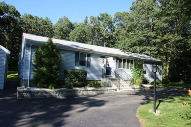 39 Thurlow St, Georgetown, MA 01833 - photo 2