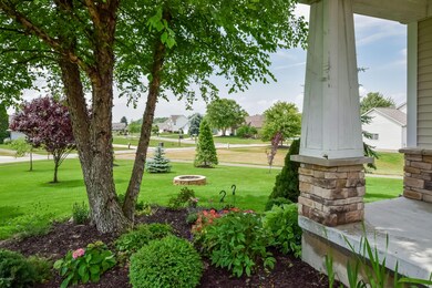 039-Exterior-2997619-large