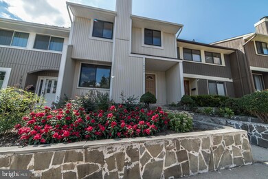 18509 Eagles Roost Dr, Germantown, MD 20874 - photo 2