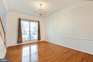 8978 Birch Bay Cir, Lorton, VA 22079 - photo 6