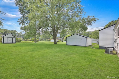 6936 Ryburn St, Shelby Township, MI 48317 - photo 7