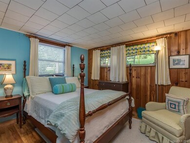 11.6 x 9.6 Bedroom