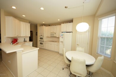 14-Kitchen-15 Red Coat Pl