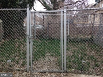 5685 Morton St, Philadelphia, PA 19144 - photo 3