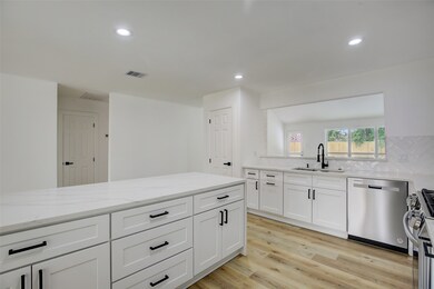 10523 Canyoncrest Ln, Houston, TX 77086 - photo 7