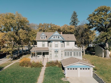 202 E Thomas St, Avoca, IA 51521 - photo 2