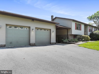 315 Redwood Ct, Harpers Ferry, WV 25425 - photo 3