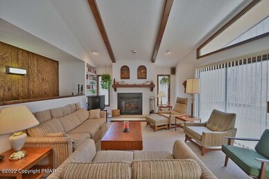 5519 Fox Run, Pocono Pines, PA 18350 - photo 4