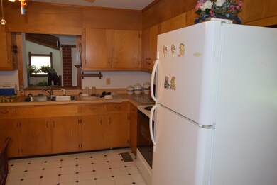 Large eat in kitchen