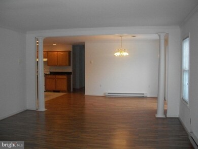 14054 Sweet Vale Dr, Hagerstown, MD 21742 - photo 3