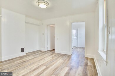 21 Main St, Brookhaven, PA 19015 - photo 6