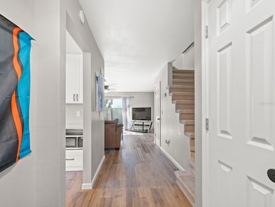 1722 Mill Run Cir, Tampa, FL 33613 - photo 2