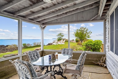 Long_Point_Island_Screen Porch