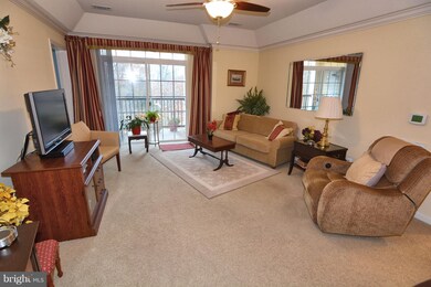 8611 Wintergreen Ct unit 405, Odenton, MD 21113 - photo 3