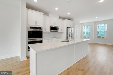 45399 Daveno Square, Sterling, VA 20164 - photo 3