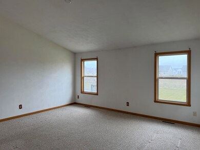 2655 Jerry Thomas Pkwy unit B, Beloit, WI 53511 - photo 3