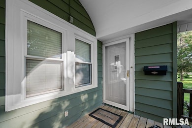 1517 35th St, Rock Island, IL 61201 - photo 4