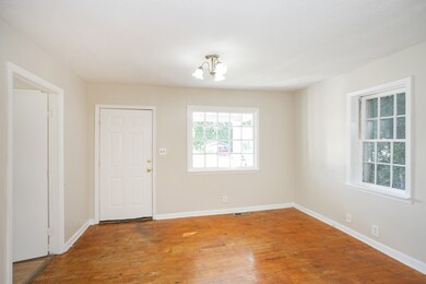 Windows at the front AND side of the house let in a lot of light