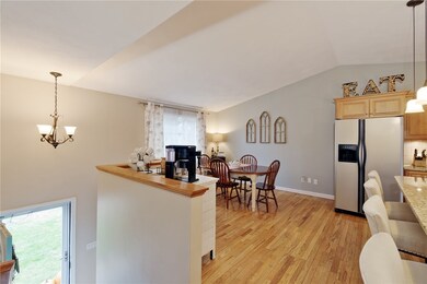 6 Waldron Ave, Warwick, RI 02888 - photo 4