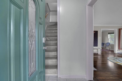 3-web-or-mls-247-s-james-rd