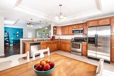 Huge kitchen space
