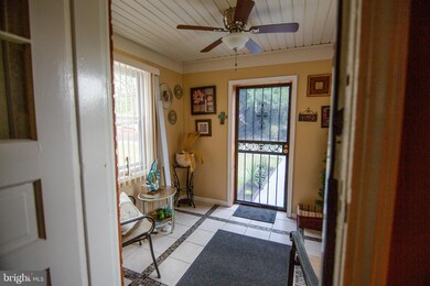 672 Yeadon Ave, Lansdowne, PA 19050 - photo 3