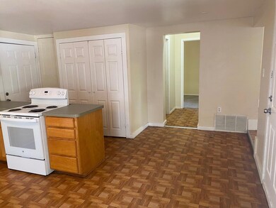 319 Soward Ave, Weatherford, TX 76086 - photo 6