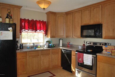 4321 Fender Dr, Jacksonville, FL 32210 - photo 2