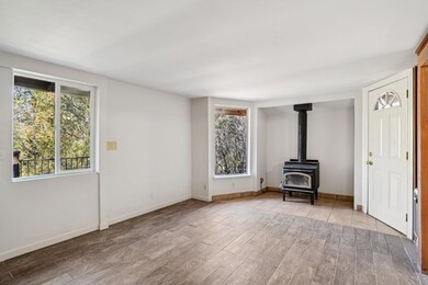 53451 Middleridge Dr, Idyllwild-Pine Cove, CA 92549 - photo 5