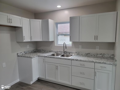 12040 Benson Rd, Mount Morris, MI 48458 - photo 6