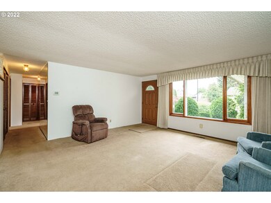 2206 NE Kelly Ave, Gresham, OR 97030 - photo 6