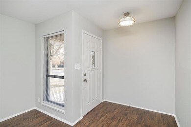 740 Oakwood Ave, Hurst, TX 76053 - photo 4