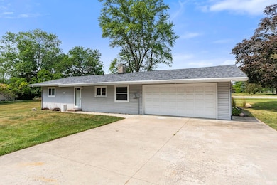 13628 Leo Rd, Leo, IN 46765 - photo 7