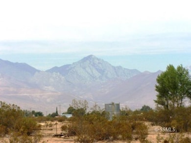 352-390-14 Jujube, Inyokern, CA 93527 - photo 2