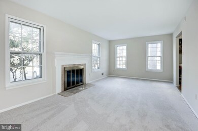 2401 Ansdel Ct, Reston, VA 20191 - photo 4