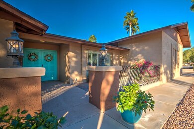 8424 E Via de Encanto-7