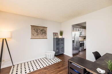 1044 Cherry Bud Dr-06