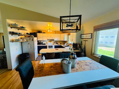 410 S 1st St, Osage, IA 50461 - photo 3