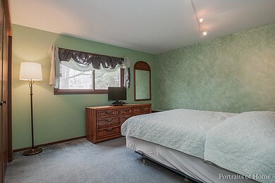 586 W Lorraine Ave, Elmhurst, IL 60126 - photo 7