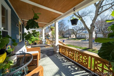 4-web-or-mls-1745-coit-ave-ne