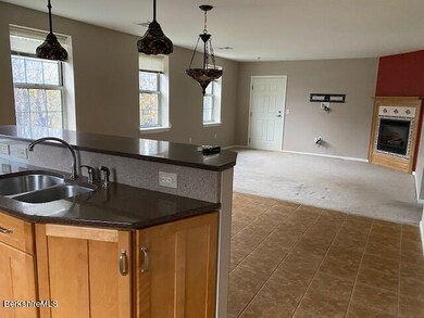kitchen to entry door