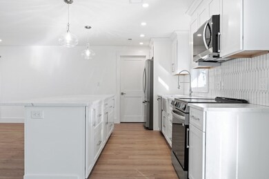 27 Trinity St, Danvers, MA 01923 - photo 6