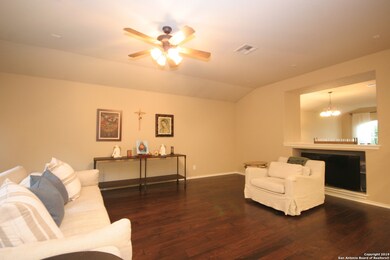 25042 Catalan Cliff, San Antonio, TX 78261 - photo 5