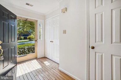 5934 Munson Ct, Falls Church, VA 22041 - photo 2