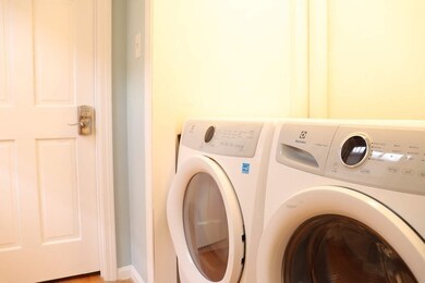 12 Regent St unit 2, Cambridge, MA 02140 - photo 6