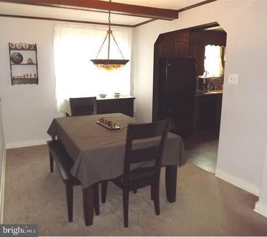 826 N Evans St, Pottstown, PA 19464 - photo 6