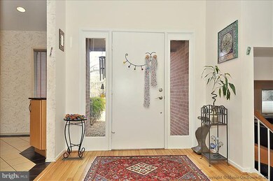 2613 Oakenshield Dr, Potomac, MD 20854 - photo 2